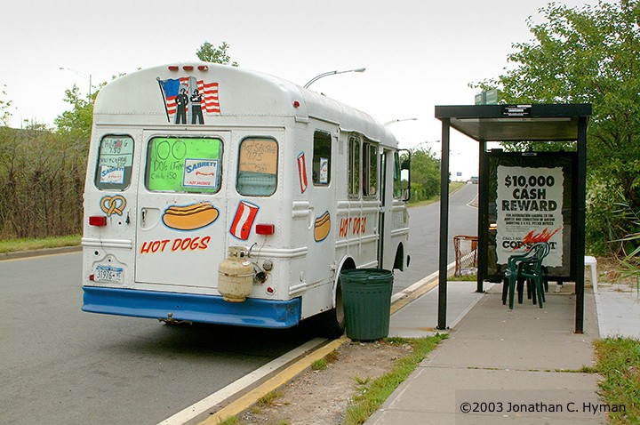 Documentary photograph of vernacular art and memorials responding to September 11th, image 5
