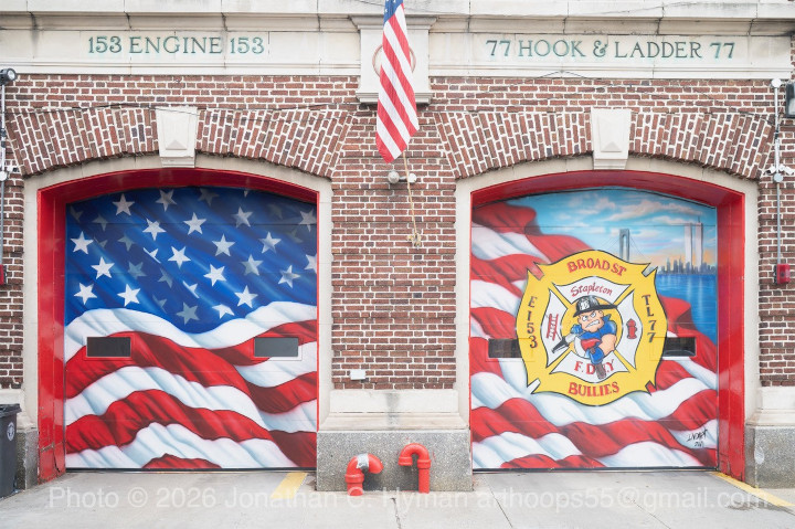 Documentary photograph of vernacular art and memorials responding to September 11th, image 16