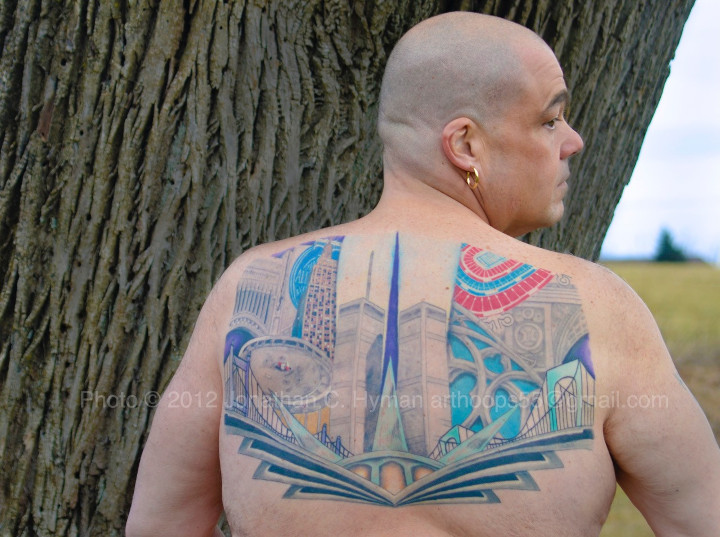 Documentary photograph of vernacular art and memorials responding to September 11th, image 40