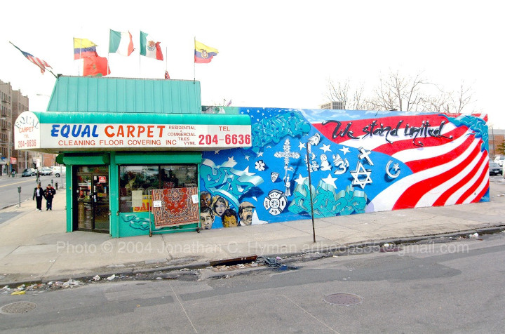 Documentary photograph of vernacular art and memorials responding to September 11th, image 45