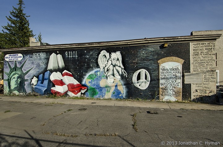 Documentary photograph of vernacular art and memorials responding to September 11th, image 49