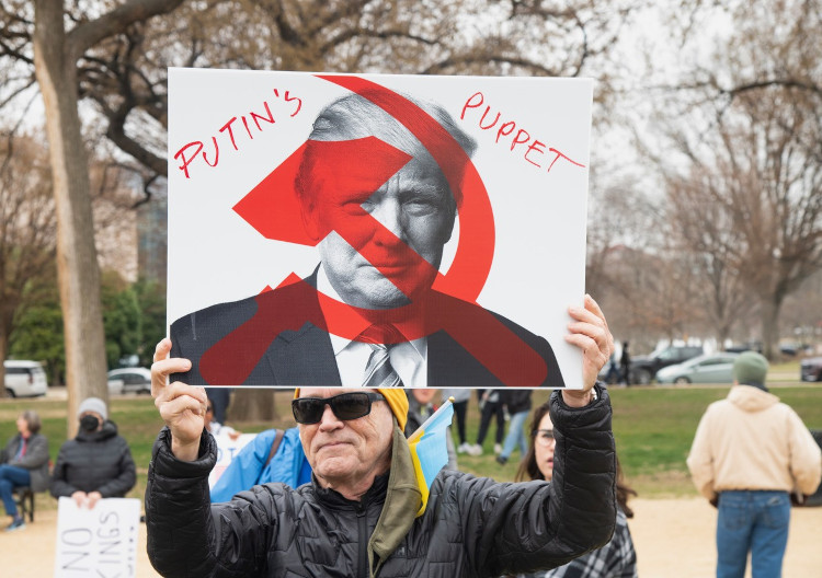 Documentary photograph of rallies, demonstrations, protests, signs and art, image 29