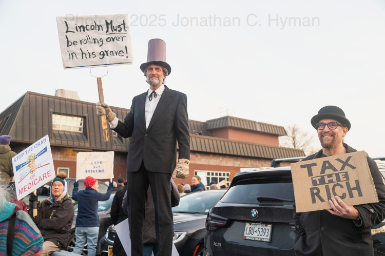 Documentary photograph of rallies, demonstrations, protests, signs and art, image 42