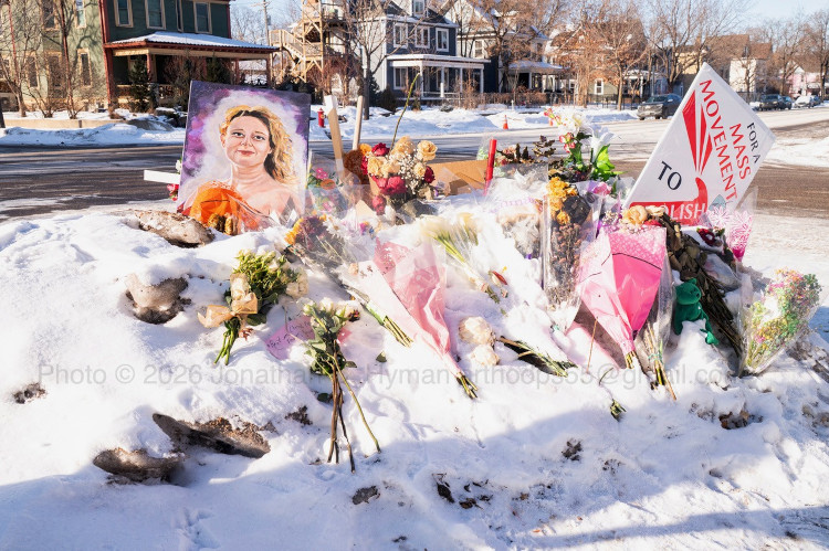 Documentary photograph of an ICE protest, image 7